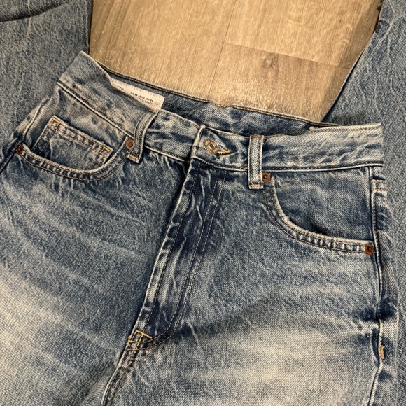 Zara high rise wide leg jeans - Picture 2 of 3